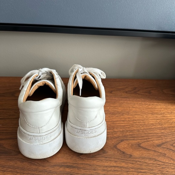 White leather sneakers size 7 - Picture 3 of 4